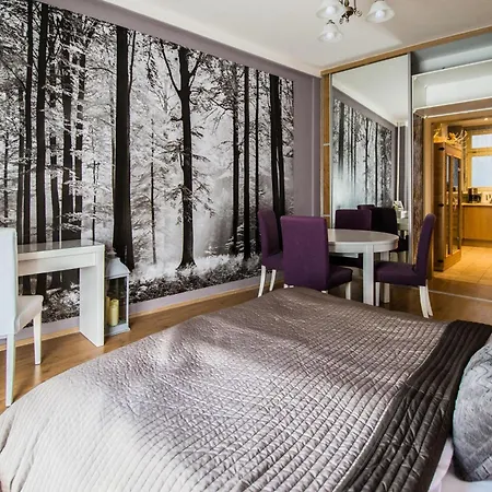 Main Square Sauna And Fireplace Appartement
